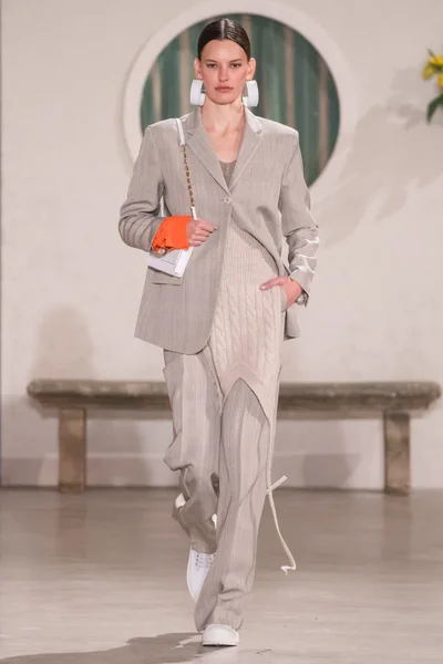 Look 2